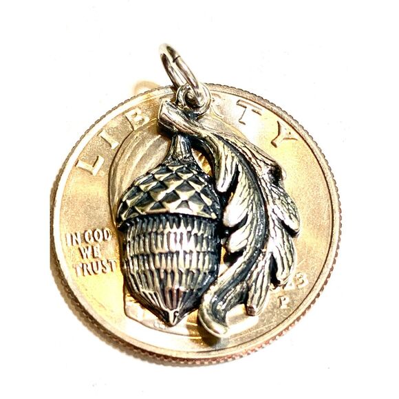 .925 Acorn Vintage Sterling Silver Jewelry Charm #fall #tree #keepsake - Picture 3 of 3